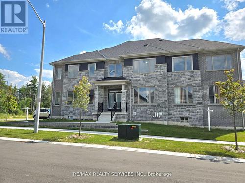 134 Franklin Trail W, Barrie, ON - Outdoor With Facade