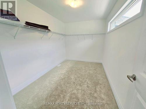 134 Franklin Trail W, Barrie, ON - Indoor With Storage