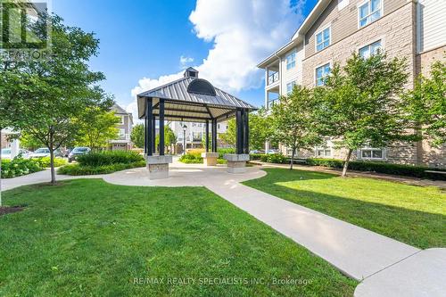 411 - 1005 Nadalin Heights, Milton (Willmott), ON - Outdoor