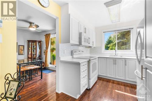 260 Brittany Drive Unit#103, Ottawa, ON - Indoor Photo Showing Kitchen