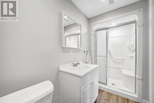 129 Langford Church Road, Brantford, ON - Indoor Photo Showing Bathroom