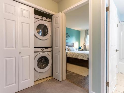 24-2050 Qu'Appelle Blvd, Kamloops, BC - Indoor Photo Showing Laundry Room