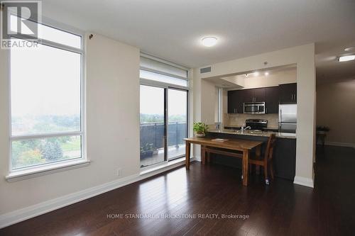 704 - 520 Steeles Avenue W, Vaughan, ON - Indoor