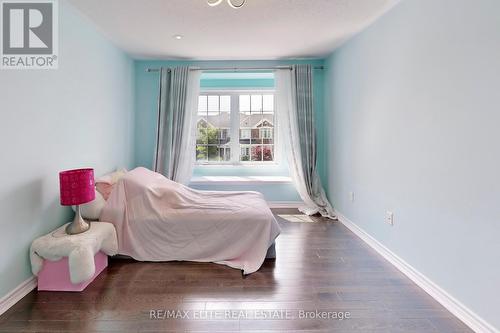 333 Thomas Phillips Drive, Aurora, ON - Indoor Photo Showing Bedroom