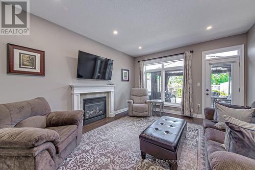 30 Gwendolyn Street, Barrie (Painswick South), ON - Indoor Photo Showing Living Room With Fireplace