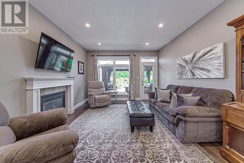 30 Gwendolyn Street, Barrie (Painswick South), ON - Indoor Photo Showing Living Room With Fireplace