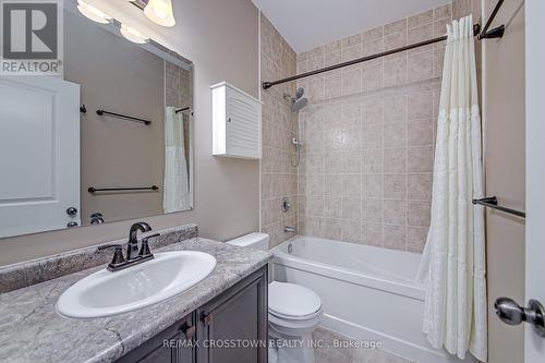 30 Gwendolyn Street, Barrie (Painswick South), ON - Indoor Photo Showing Bathroom