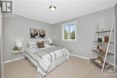 1032 William Mooney Road, Carp, ON - Indoor Photo Showing Bedroom