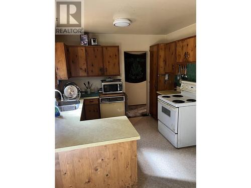 639 Marsh Road, Quesnel, BC - Indoor Photo Showing Kitchen