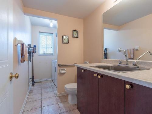 Salle d'eau - 1 Rue Allard, Kirkland, QC - Indoor Photo Showing Bathroom