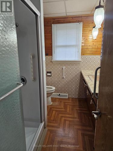 171 King Lane, Norfolk, ON - Indoor Photo Showing Bathroom