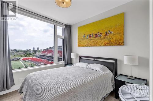 1035 Bank Street Unit#705, Ottawa, ON - Indoor Photo Showing Bedroom