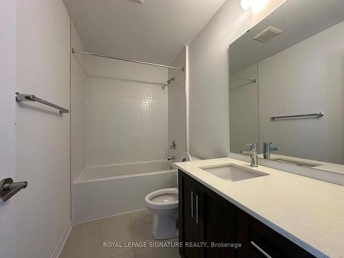 23 Folcroft St, Brampton, ON - Indoor Photo Showing Bathroom