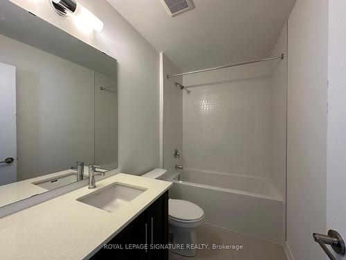 13 Folcroft St, Brampton, ON - Indoor Photo Showing Bathroom