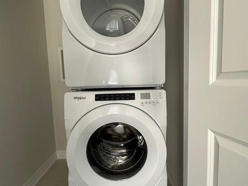 13 Folcroft St, Brampton, ON - Indoor Photo Showing Laundry Room