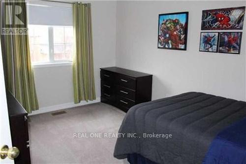 3267 Ridgeleigh Heights, Mississauga, ON - Indoor Photo Showing Bedroom