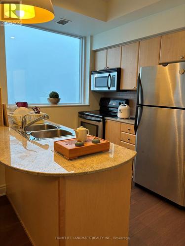 4801 - 763 Bay Street, Toronto (Bay Street Corridor), ON - Indoor Photo Showing Kitchen With Double Sink