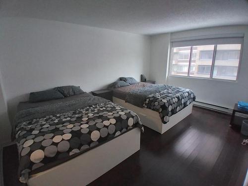 Chambre Ã  coucher principale - 505-3455 Rue Drummond, Montréal (Ville-Marie), QC - Indoor Photo Showing Bedroom