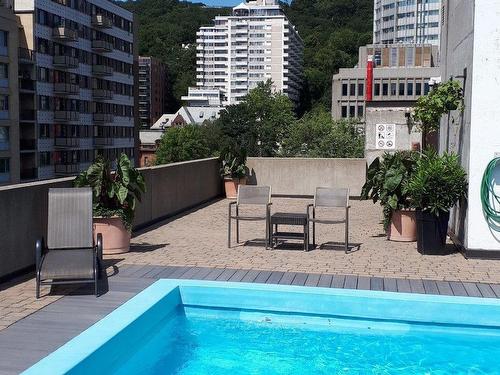 Vue - 505-3455 Rue Drummond, Montréal (Ville-Marie), QC - Outdoor With In Ground Pool