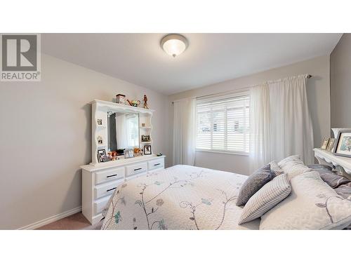 6329 Mulligan Drive, 100 Mile House, BC - Indoor Photo Showing Bedroom