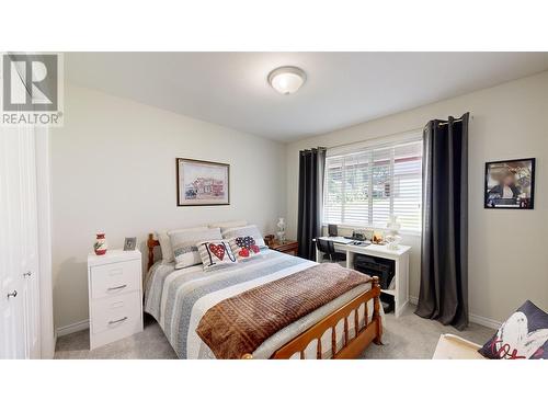 6329 Mulligan Drive, 100 Mile House, BC - Indoor Photo Showing Bedroom