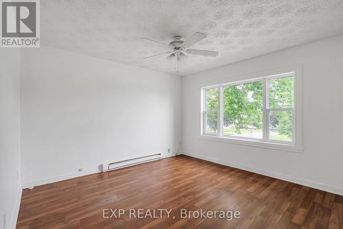 1301 Easton Avenue, Cornwall, ON - Indoor Photo Showing Other Room