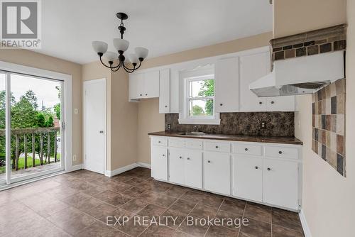 1301 Easton Avenue, Cornwall, ON - Indoor Photo Showing Kitchen