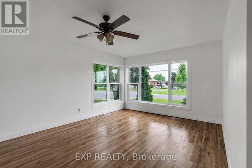 1301 Easton Avenue, Cornwall, ON - Indoor Photo Showing Other Room