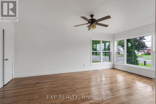 1301 Easton Avenue, Cornwall, ON - Indoor Photo Showing Other Room