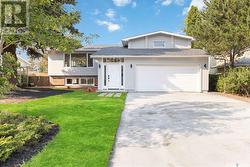 70 Duncan CRESCENT  Saskatoon, SK S7H 4K4