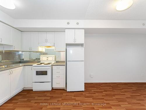 109-5100 Winston Churchill Blvd, Mississauga, ON - Indoor Photo Showing Kitchen