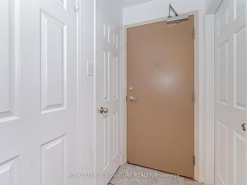 109-5100 Winston Churchill Blvd, Mississauga, ON - Indoor Photo Showing Other Room