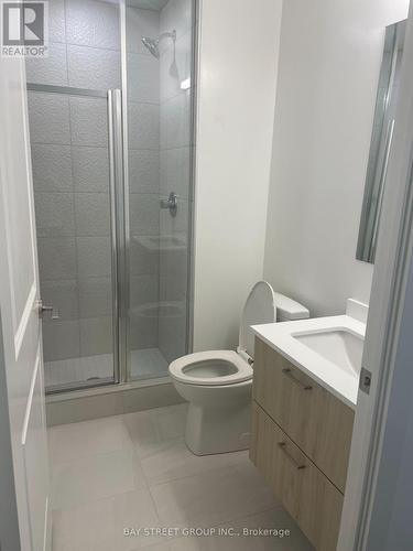 329 - 50 Upper Mall Way, Vaughan, ON - Indoor Photo Showing Bathroom