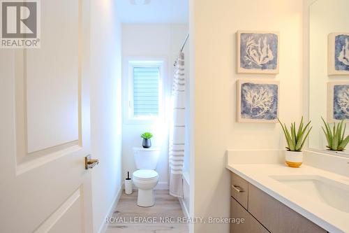 27 Beachwalk Crescent, Fort Erie, ON - Indoor Photo Showing Bathroom