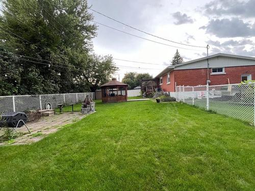 ExtÃ©rieur - 32 Boul. Ste-Marguerite, Châteauguay, QC - Outdoor With Deck Patio Veranda