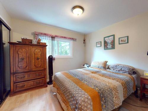 Chambre Ã  coucher principale - 32 Boul. Ste-Marguerite, Châteauguay, QC - Indoor Photo Showing Bedroom