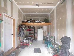 Garage - 