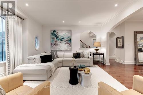 2214 Hampstead Road, Oakville (River Oaks), ON - Indoor Photo Showing Living Room