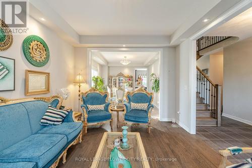 63 Goodall Court, Centre Wellington (Fergus), ON - Indoor Photo Showing Living Room