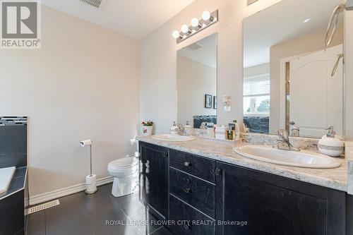 63 Goodall Court, Centre Wellington (Fergus), ON - Indoor Photo Showing Bathroom