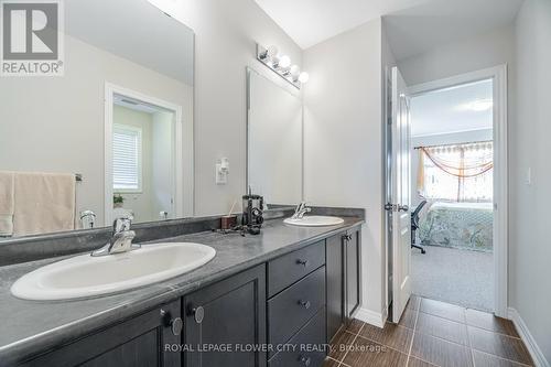 63 Goodall Court, Centre Wellington (Fergus), ON - Indoor Photo Showing Bathroom