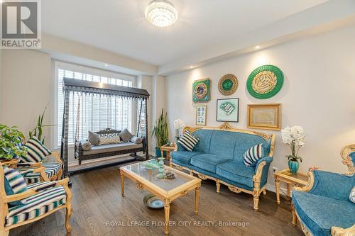 63 Goodall Court, Centre Wellington (Fergus), ON - Indoor Photo Showing Living Room