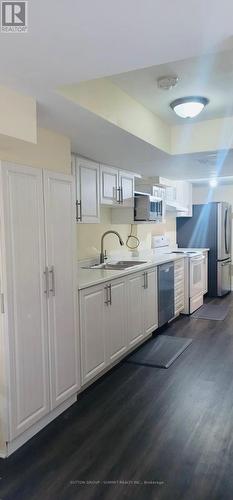 3287 Sealey Crescent, Burlington (Alton), ON - Indoor Photo Showing Kitchen