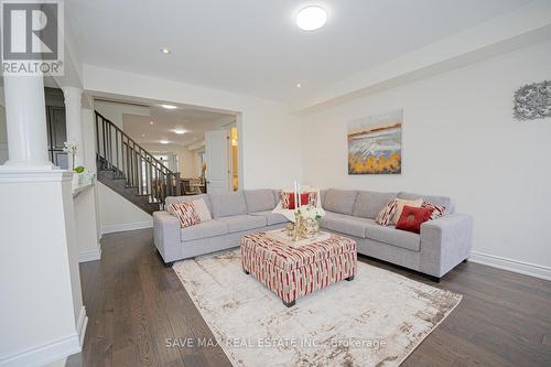 58 Callandar Road, Brampton (Northwest Brampton), ON - Indoor Photo Showing Living Room