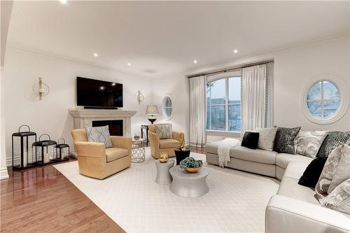 2214 Hampstead Road, Oakville, ON - Indoor Photo Showing Living Room With Fireplace