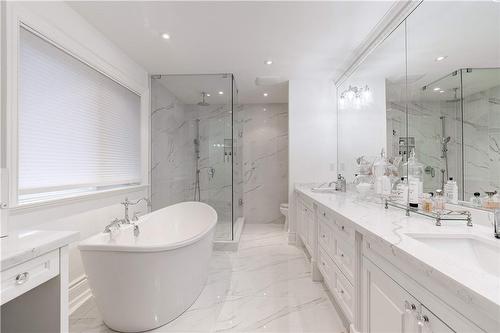 2214 Hampstead Road, Oakville, ON - Indoor Photo Showing Bathroom