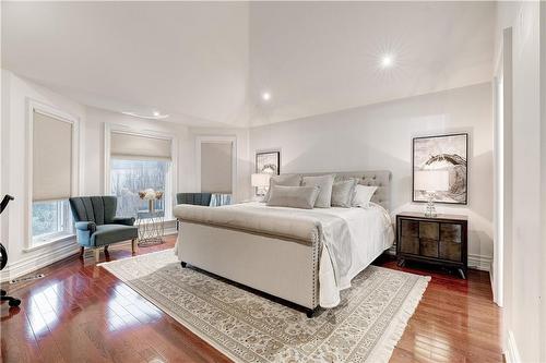 2214 Hampstead Road, Oakville, ON - Indoor Photo Showing Bedroom