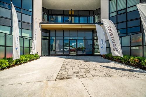 405 Dundas Street W|Unit #307, Oakville, ON - Outdoor