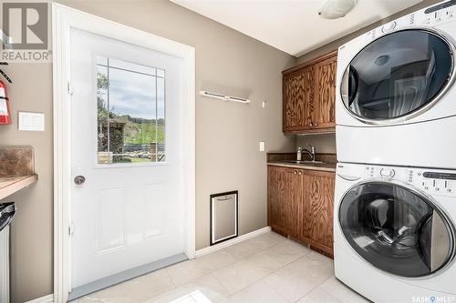 319 Tatanka Drive, Buffalo Pound Lake, SK - Indoor Photo Showing Laundry Room