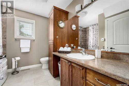 319 Tatanka Drive, Buffalo Pound Lake, SK - Indoor Photo Showing Bathroom